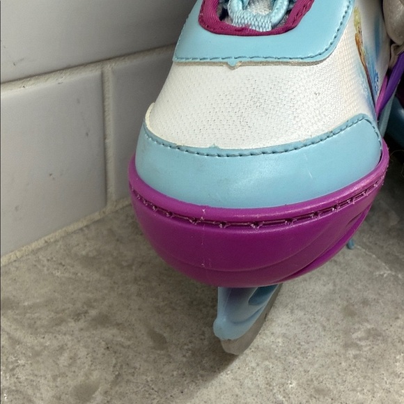 Disney Frozen Adjustable Ice Skates fits sizes Y8, Y9, Y10, Y11. Like New! - Picture 7 of 11
